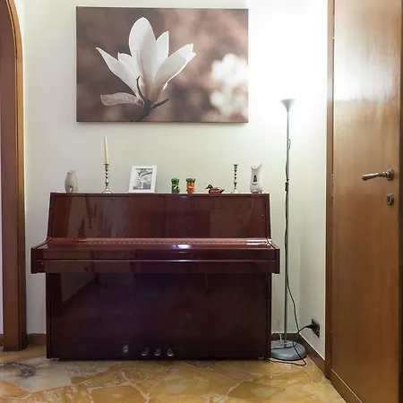 Charming Apartment In Rome Near Vatican City